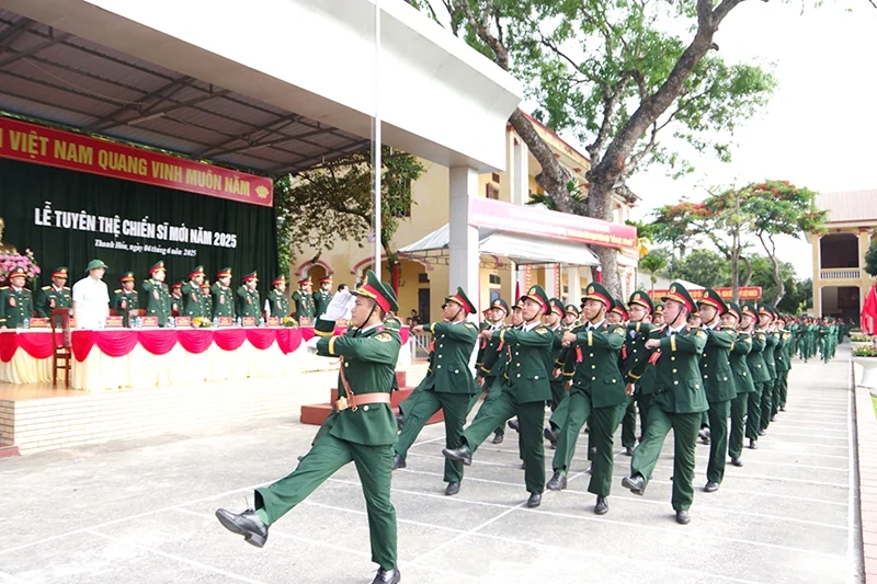 Tuyên thệ chiến sĩ mới