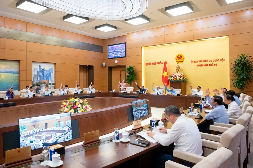 Từ hôm nay, các cặp vợ chồng được tự quyết định số con