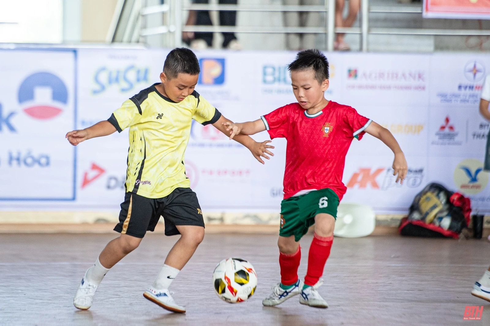 Lịch thi đấu ngày 8/6: Đi tìm những chủ nhân đầu tiên cho tấm vé tứ kết