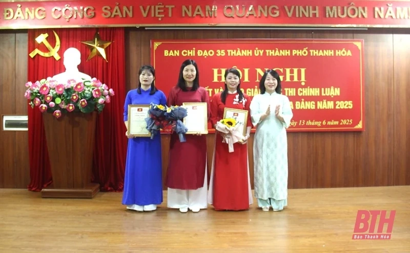 TP Thanh Hóa trao giải Cuộc thi Chính luận bảo vệ nền tảng tư tưởng của Đảng