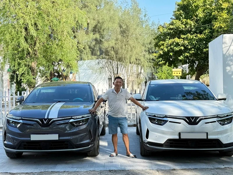 Chủ xe sở hữu mấy đời VF 8: “Tôi thích mọi tính năng trên xe”