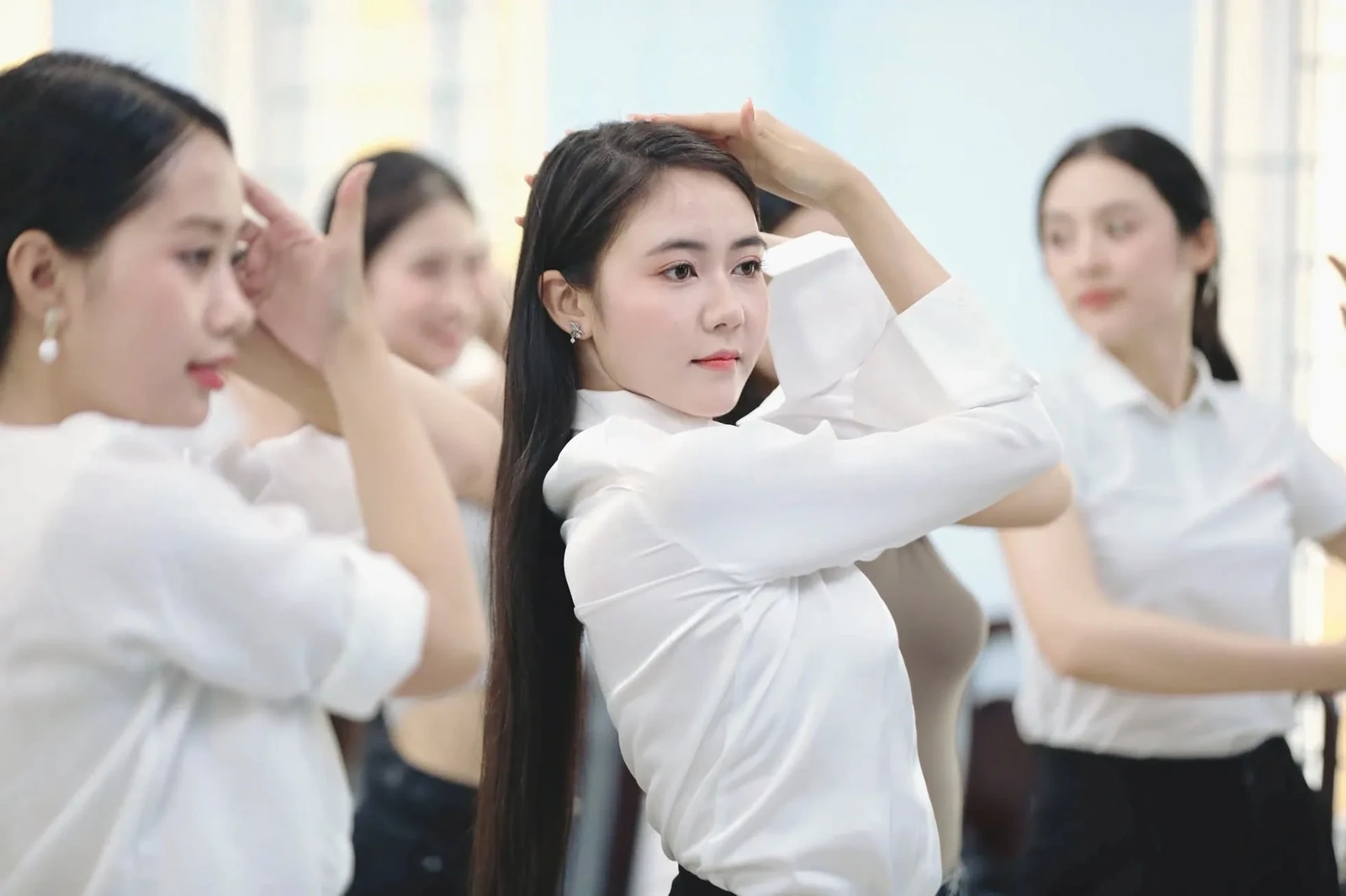 Chuyện chưa từng xảy ra với hoa hậu ở Việt Nam