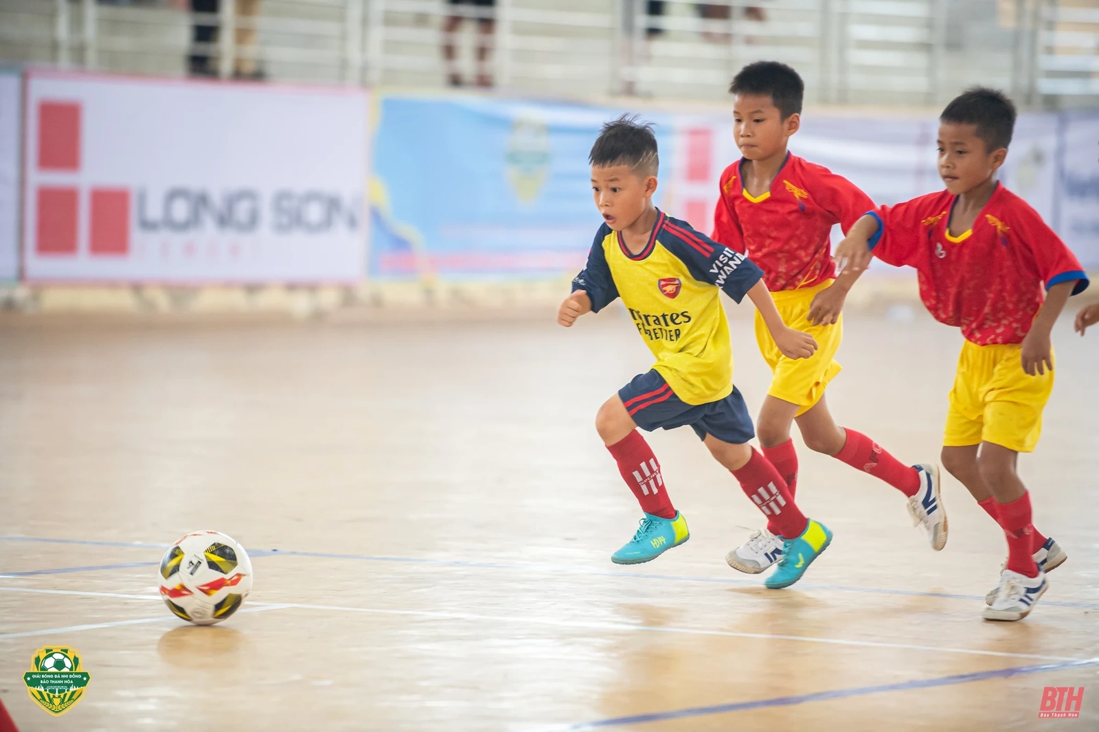 Kịch tính phút chót, lứa tuổi U8 xác định được 8 đội vào tứ kết