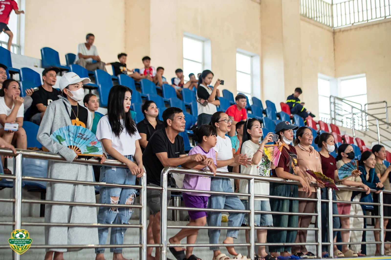 Nơi trái bóng thắp sáng giấc mơ tuổi thơ vùng cao