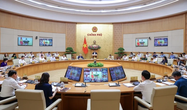 Thủ tướng yêu cầu kiên định mục tiêu, thực hiện “3 tăng tốc”