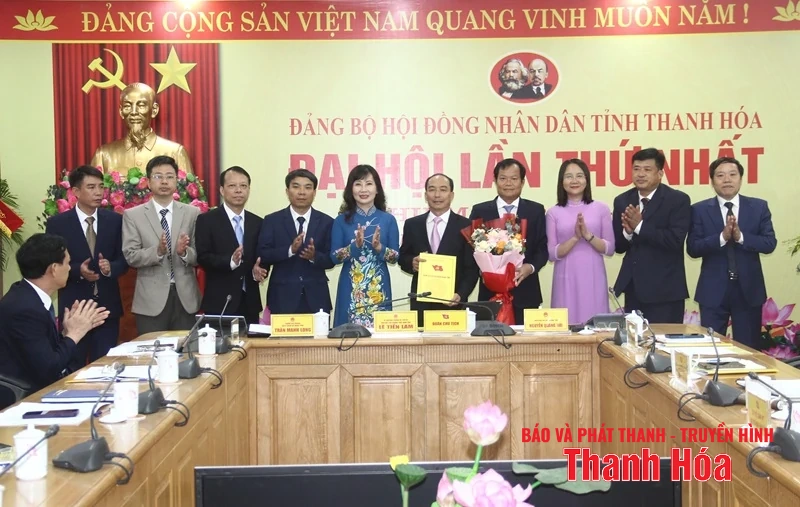 Phó Chủ tịch Thường trực HĐND tỉnh Lê Tiến Lam giữ chức Bí thư Đảng ủy HĐND tỉnh