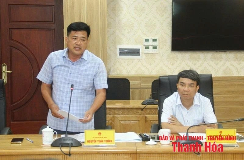 Giám sát công tác tuyển dụng, sử dụng và quản lý cán bộ lãnh đạo, giáo viên