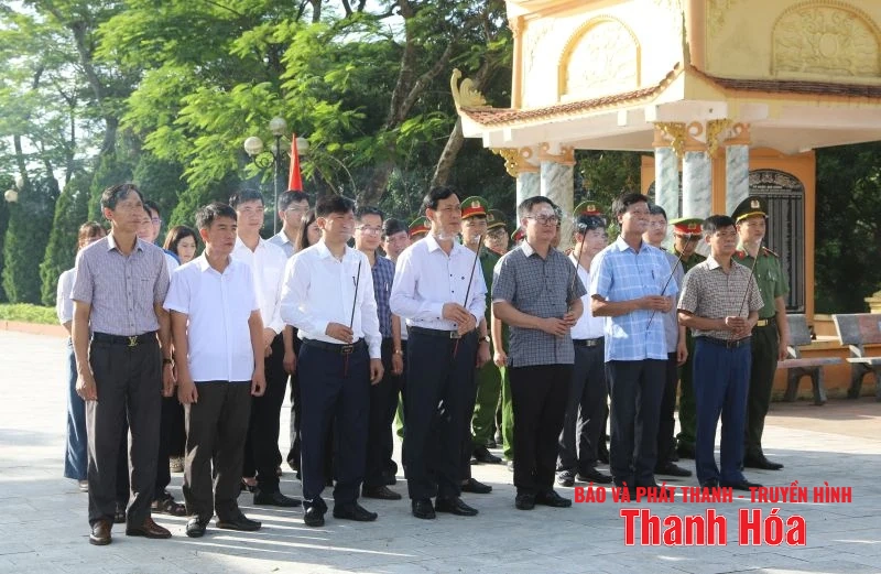 Phó Trưởng Đoàn ĐBQH tỉnh Mai Văn Hải thăm, tặng quà tri ân các gia đình chính sách