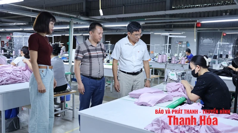 “Nền móng mềm” của năng lực cạnh tranh