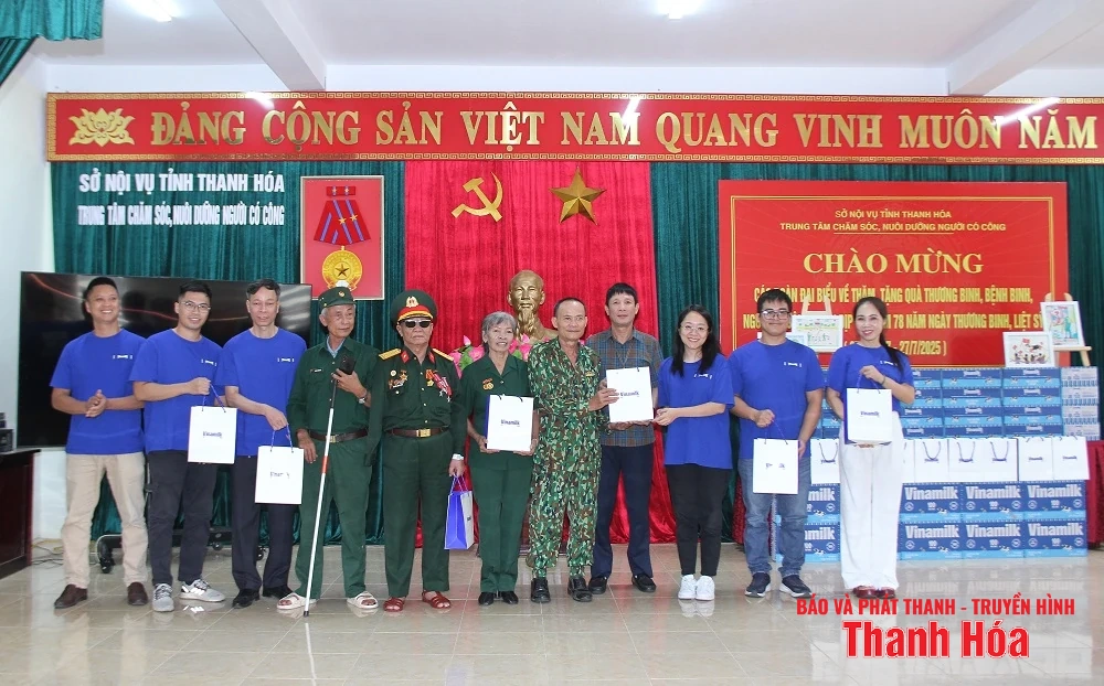 Vinamilk tri ân người có công tại Trung tâm chăm sóc, nuôi dưỡng người có công Thanh Hóa