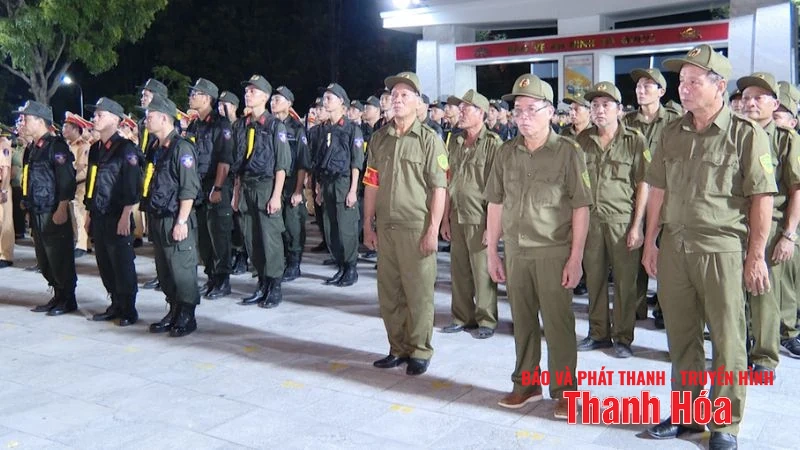 Đồng loạt ra quân thực hiện đợt cao điểm tổng kiểm tra, kiểm soát hành chính ban đêm