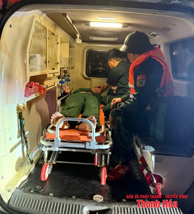 Kịp thời đưa quân nhân đau ruột thừa từ Đảo Mê vào đất liền cấp cứu ngay trong đêm