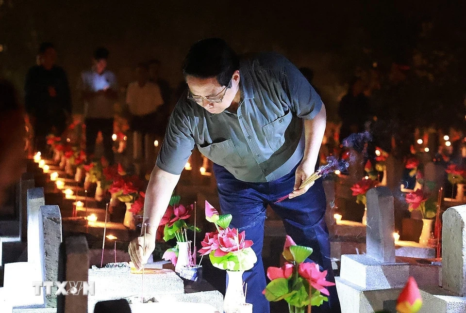 Thủ tướng Chính phủ: Tổ quốc và Nhân dân đời đời nhớ ơn các Anh hùng liệt sĩ