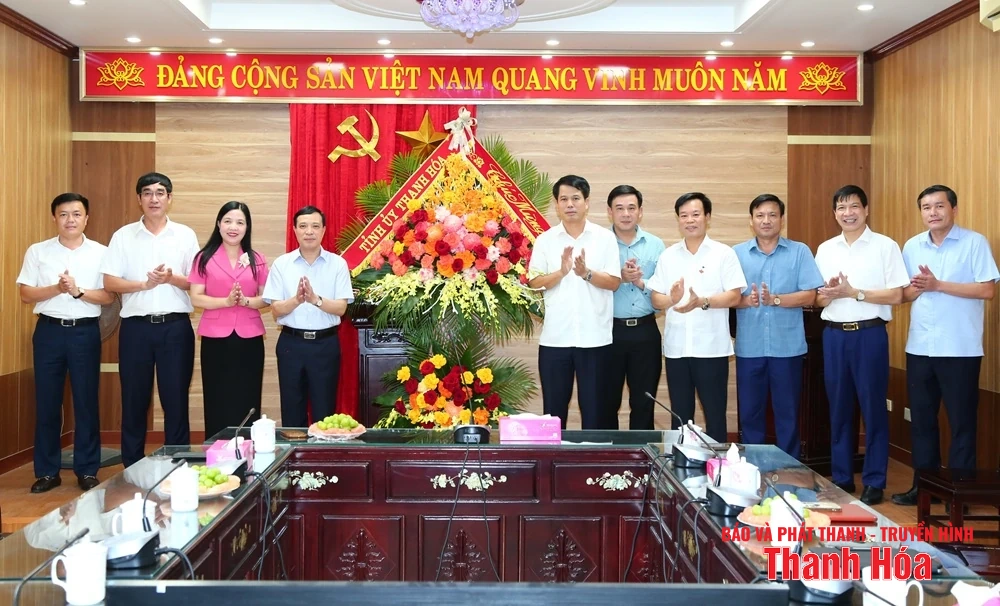Phó Bí thư Thường trực Tỉnh ủy Lại Thế Nguyên chúc mừng Ngày truyền thống ngành Tuyên giáo của Đảng