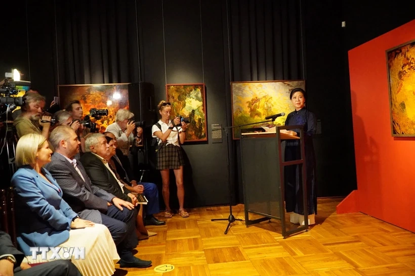 Triển lãm tranh sơn mài lớn nhất của Việt Nam tại Liên bang Nga