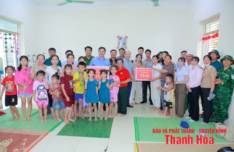 Diễn tập phòng, chống thiên tai, tìm kiếm cứu nạn khu vực ven biển tỉnh Thanh Hóa