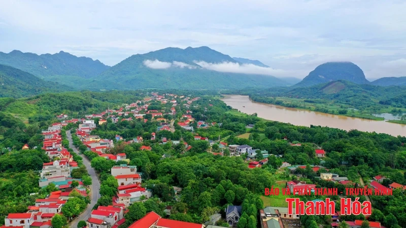 Đảng bộ xã Bá Thước vươn lên trên đường đổi mới