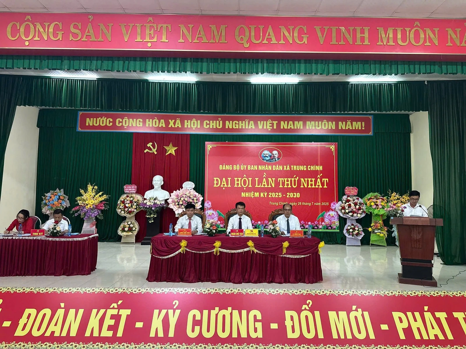 Trung Chính vững bước vươn mình