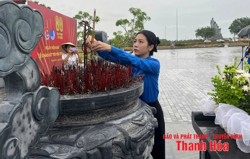 Thiết thực “Ngày hội khát vọng non sông”