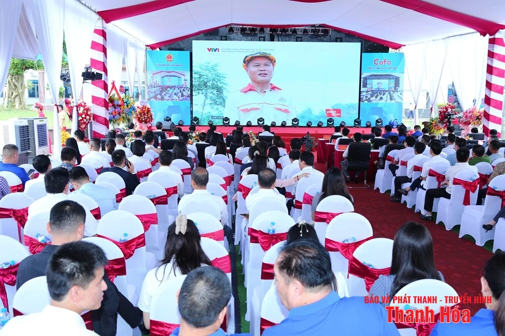 Khánh thành Nhà máy sản xuất lốp ô tô Radial