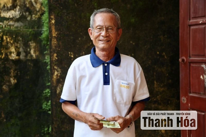 Trao quà Tết Độc lập - gắn kết yêu thương, lan tỏa niềm vui