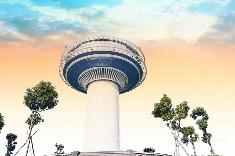 “Cánh cửa lên mây”
