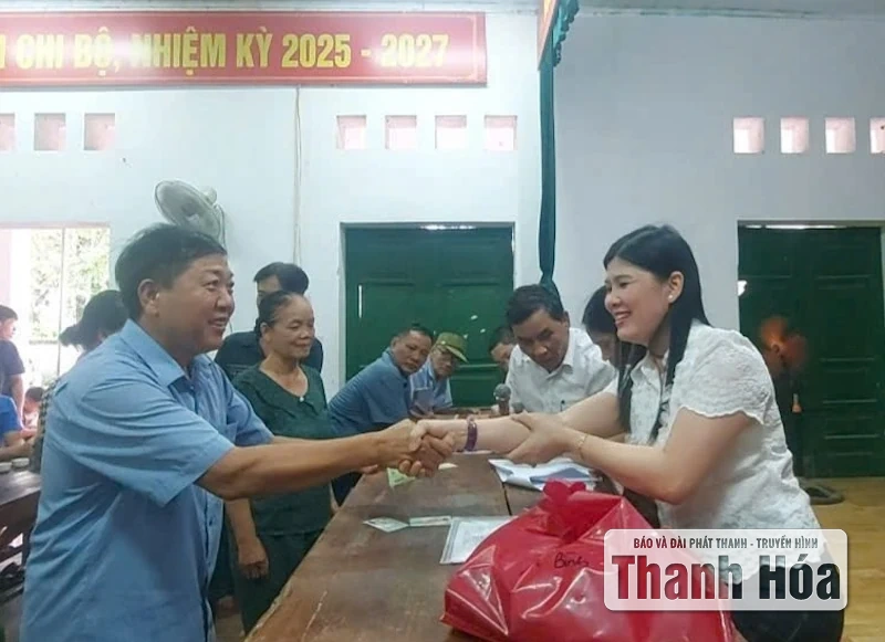 Xã Cẩm Thủy bố trí 23 điểm trao quà Tết Độc lập cho Nhân dân