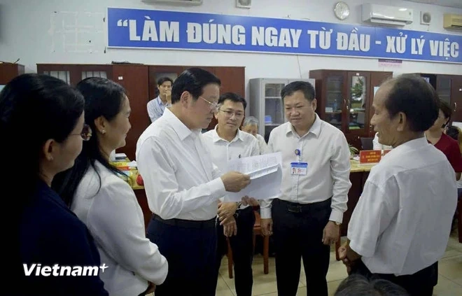 Kết luận của Bộ Chính trị, Ban Bí thư về kết quả hoạt động của chính quyền địa phương 2 cấp