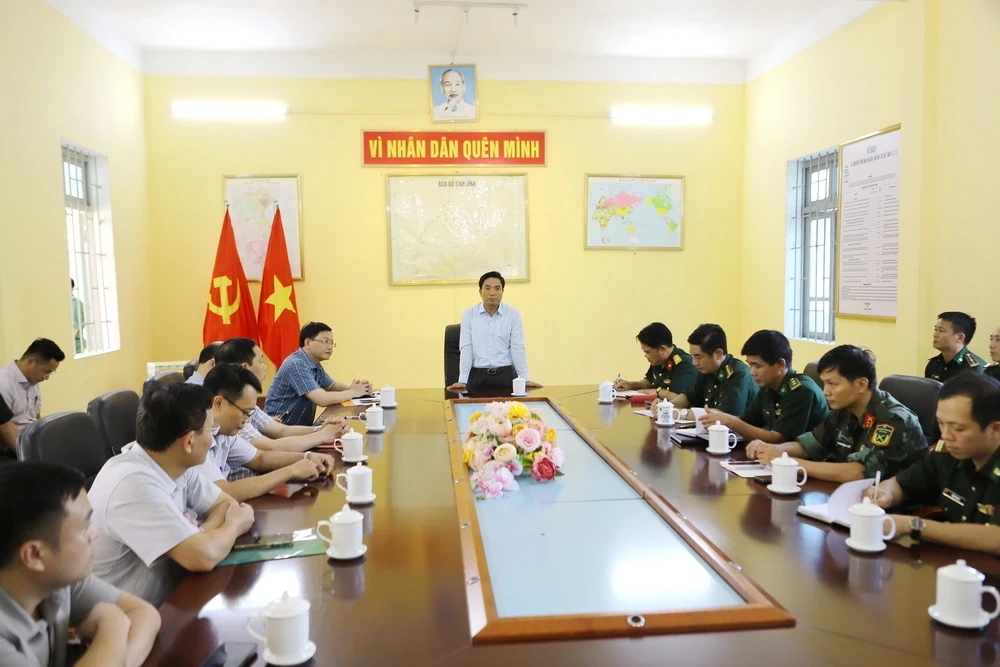 Bí thư Tỉnh ủy Nguyễn Doãn Anh kiểm tra công tác khắc phục hậu quả bão lũ và chuẩn bị năm học mới tại 2 xã Yên Nhân, Bát Mọt