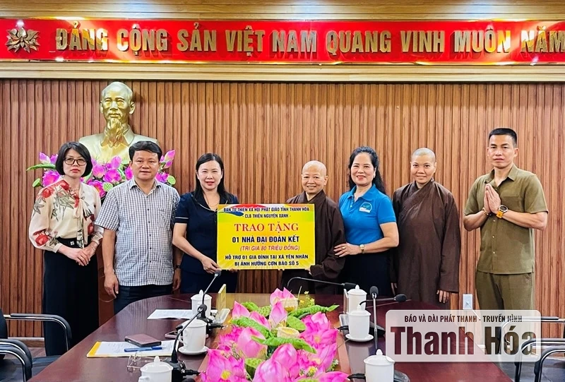Ủy ban MTTQ tỉnh tiếp nhận ủng hộ cho người dân chịu thiệt hại do bão số 5