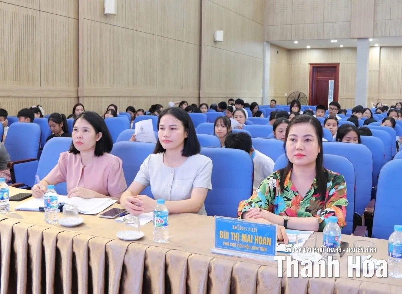 Bồi dưỡng kiến thức, kỹ năng cho 350 thành viên Câu lạc bộ “Thủ lĩnh của sự thay đổi”