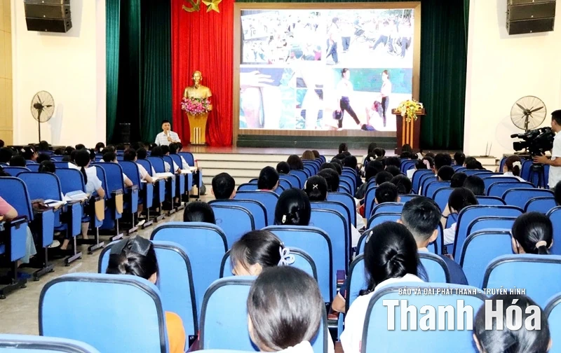 Bồi dưỡng kiến thức, kỹ năng cho 350 thành viên Câu lạc bộ “Thủ lĩnh của sự thay đổi”