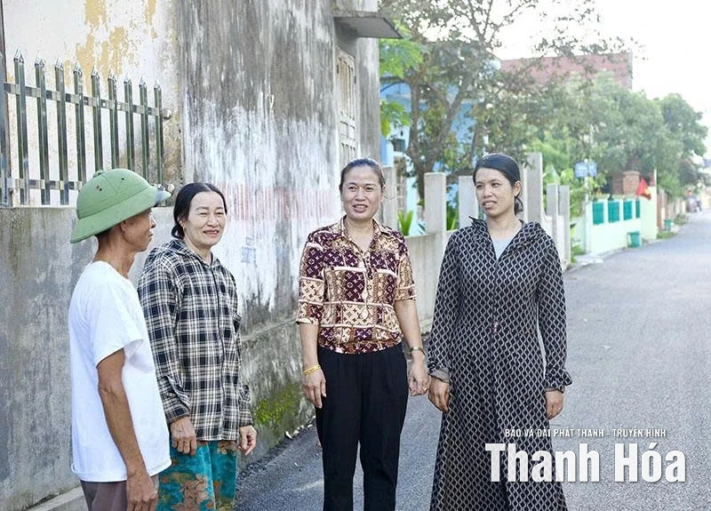 Trưởng thôn “hết việc chứ không hết giờ”