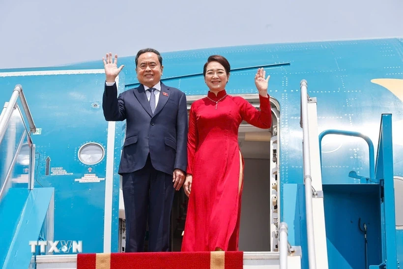 Chủ tịch Quốc hội lên đường tham dự AIPA-46 và thăm chính thức Malaysia