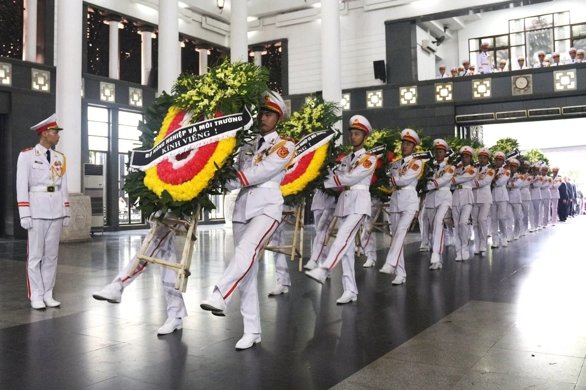 Tiễn đưa nguyên Bộ trưởng Lê Huy Ngọ về cõi vĩnh hằng