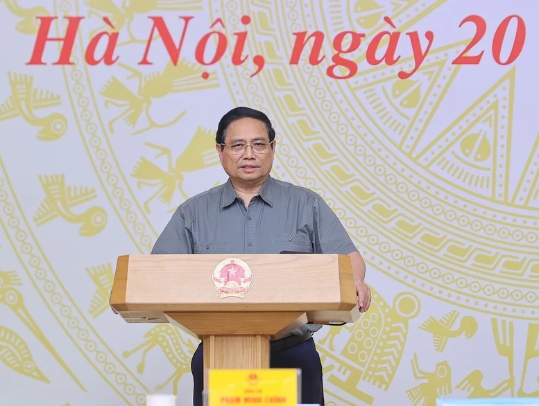 Thủ tướng: Không thể chậm trễ hơn trong tháo gỡ các điểm nghẽn pháp luật, chuyển trạng thái sang kiến tạo và phục vụ