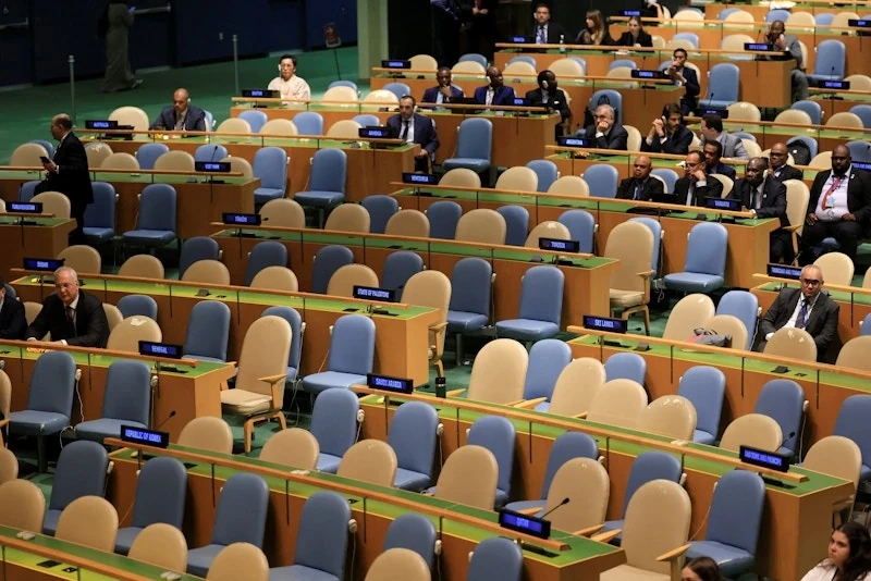 Nhiều đại biểu rời hội trường khi Thủ tướng Israel phát biểu tại Đại hội đồng LHQ