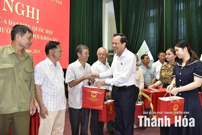 Đoàn đại biểu Quốc hội tỉnh tiếp xúc cử tri tại xã Như Thanh