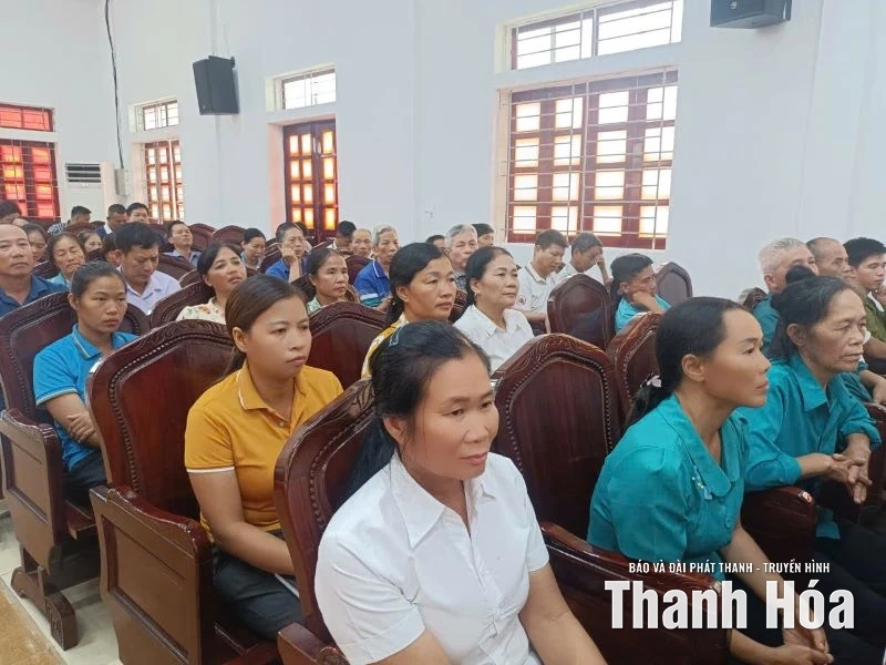 Các ĐBQH tiếp xúc cử tri 2 xã Kim Tân, Tây Đô