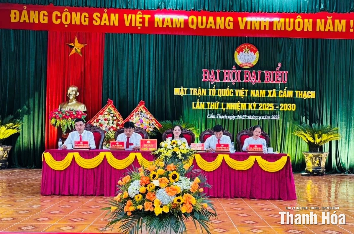 Khơi dậy sức mạnh đại đoàn kết xây dựng xã Cẩm Thạch phát triển bền vững