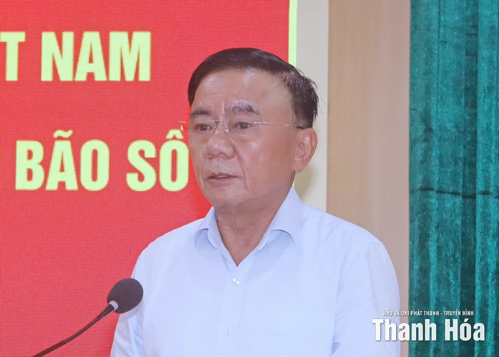 Thường trực Ban Bí thư Trần Cẩm Tú thăm hỏi, động viên Đảng bộ, chính quyền, Nhân dân tỉnh Thanh Hóa khắc phục hậu quả bão số 10