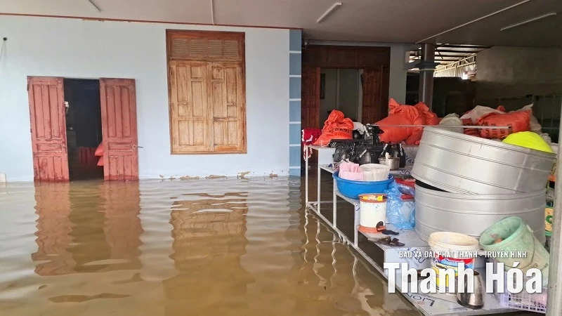 Đi “xuyên” tâm lũ bảo vệ Nhân dân