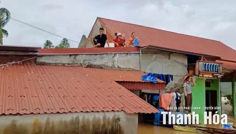 An Cư trong lũ: Gian khó nhưng không đơn độc