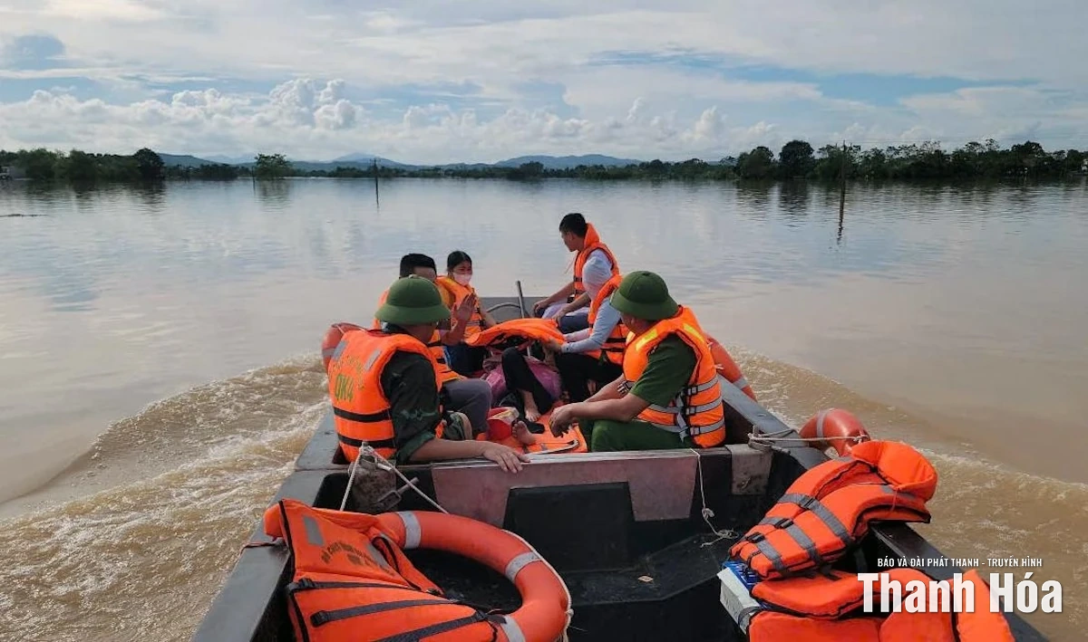 Lực lượng vũ trang Thanh Hóa - điểm tựa của dân trong cơn lũ