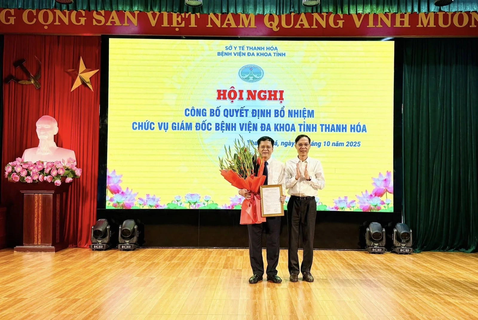 Công bố quyết định bổ nhiệm Giám đốc Bệnh viện Đa khoa tỉnh Thanh Hóa