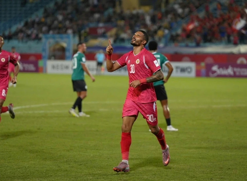 Đức Chiến lý giải màn ăn mừng trước đội bóng cũ; Roma gây sốc với ba lần hỏng penalty