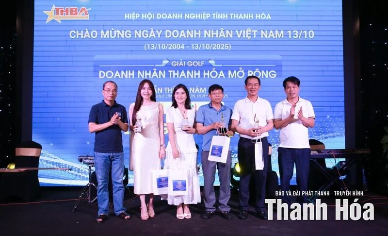 Giải Golf Doanh nhân Thanh Hóa mở rộng quyên góp 300 triệu ủng hộ đồng bào bị ảnh hưởng bởi thiên tai