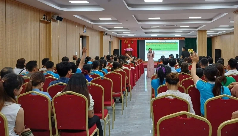 Truyền thông thực hiện bình đẳng giới và một số vấn đề cấp thiết với phụ nữ, trẻ em