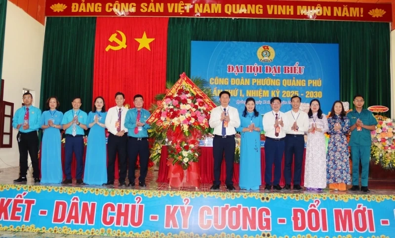 Công đoàn phường Quảng Phú thực hiện tốt vai trò đại diện, bảo vệ quyền, lợi ích hợp pháp, chính đáng của đoàn viên, người lao động