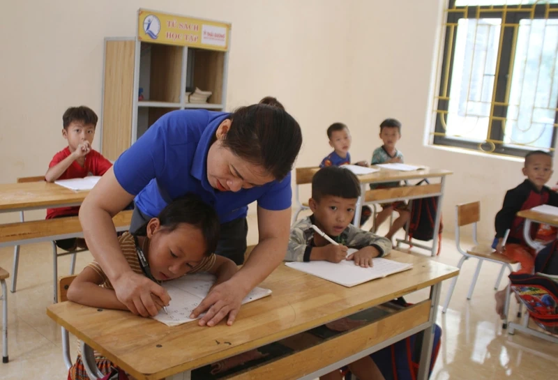 “Quả ngọt” trên vùng đồi khô